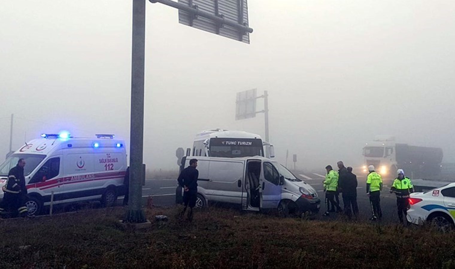 Tekirdağ’da midibüs ile minibüs çarpıştı: 4 yaralı